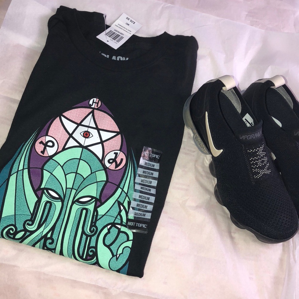 Hot topic shirt